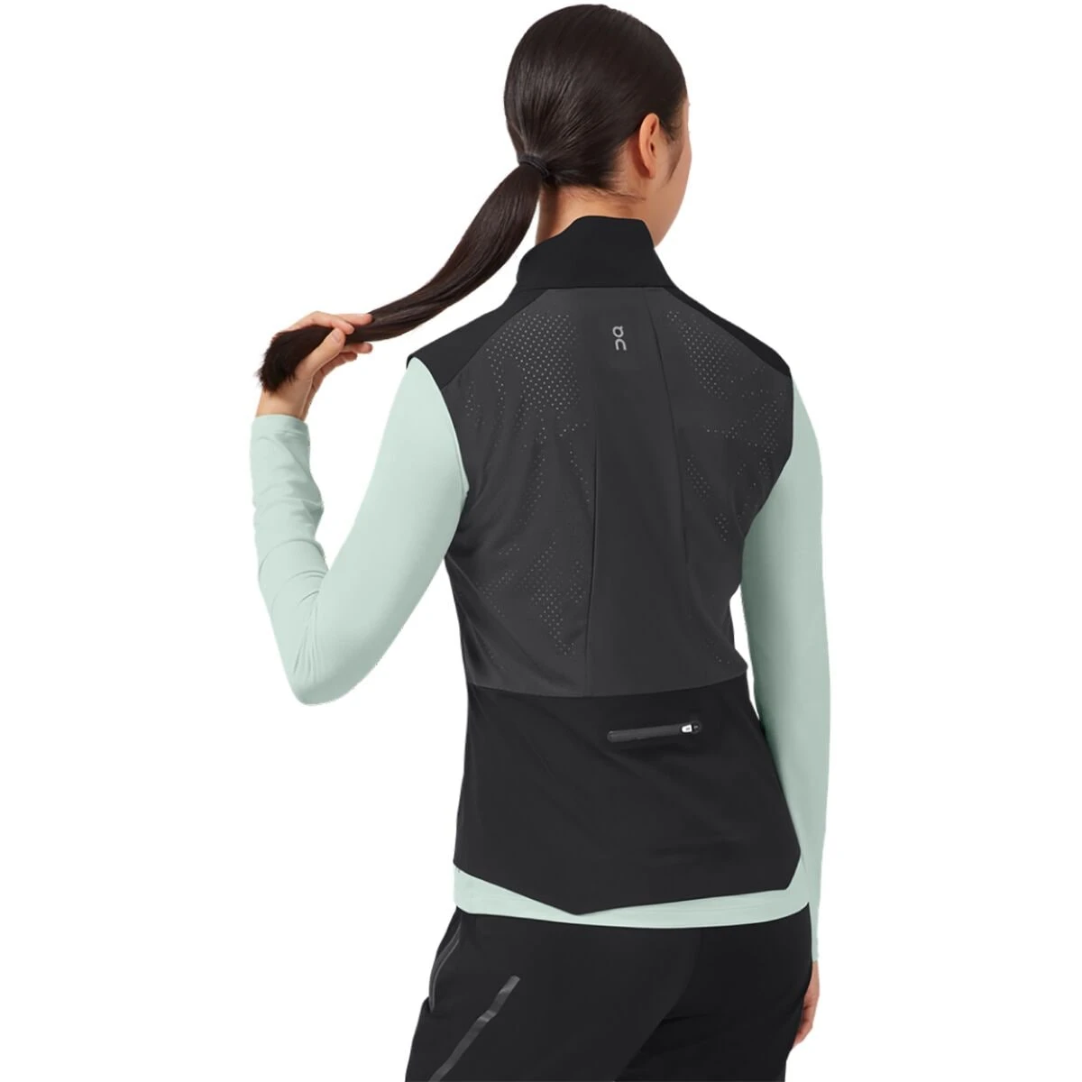 On Running Weather Vest - Women's 6 On Running Weather Vest - Women's - Image 4