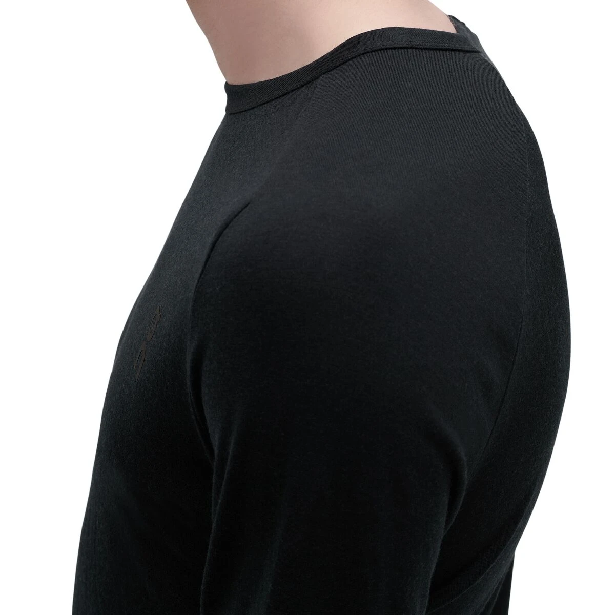 On Running Merino Long-Sleeve T-Shirt - Men's 11 On Running Merino Long-Sleeve T-Shirt - Men's - Image 9