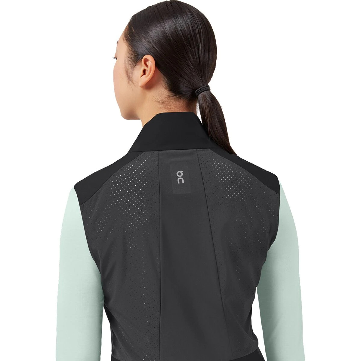 On Running Weather Vest - Women's 4 On Running Weather Vest - Women's - Image 2