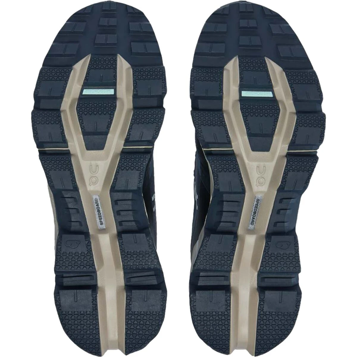 On Running Cloudwander Waterproof Hiking Shoe - Women's 5 On Running Cloudwander Waterproof Hiking Shoe - Women's - Image 4