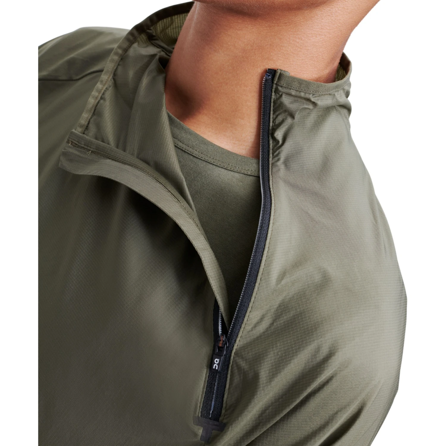On Running On Active Jacket - Olive 4 On Running On Active Jacket - Olive - Image 2