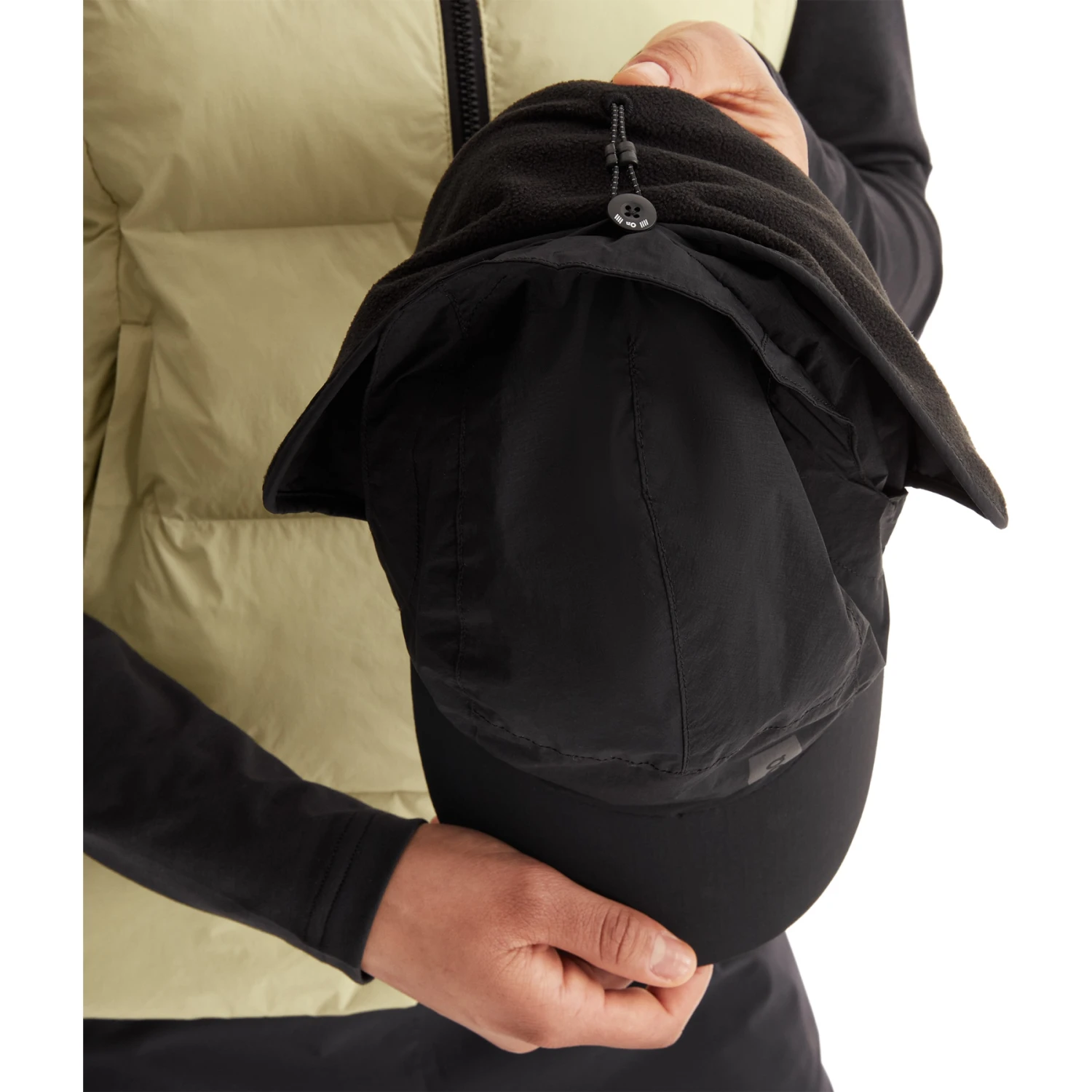 On Running On Challenger Cap - Black 8 On Running On Challenger Cap - Black - Image 6