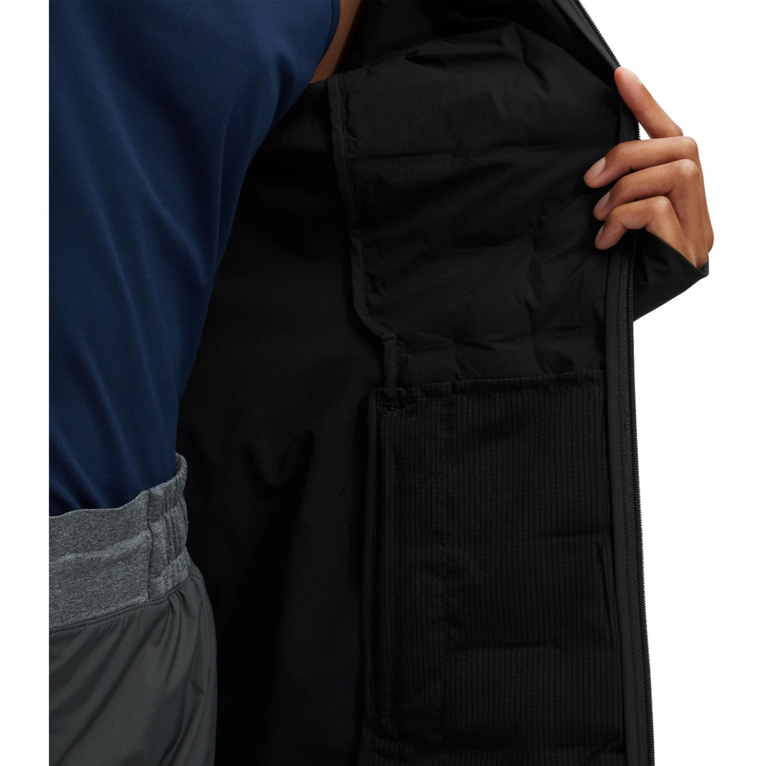 On Running On Climate Jacket Women - Black 10 On Running On Climate Jacket Women - Black - Image 8