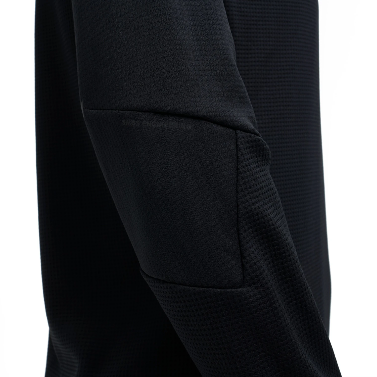 On Running On Climate Shirt Women - Black 10 On Running On Climate Shirt Women - Black - Image 8