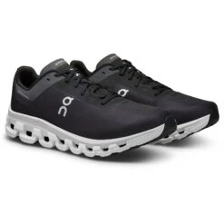 On Running On Cloudflow 4 Running Shoe Men - Black & White