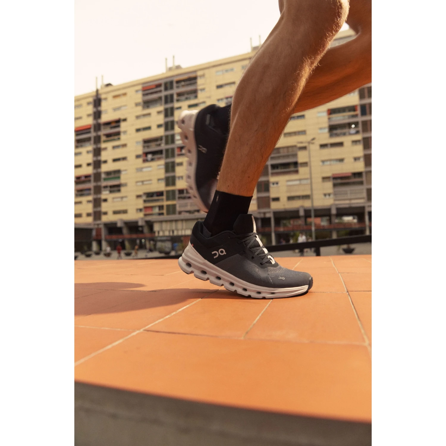 On Running On Cloudrunner Running Shoe - Eclipse & Frost 9 On Running On Cloudrunner Running Shoe - Eclipse & Frost - Image 7