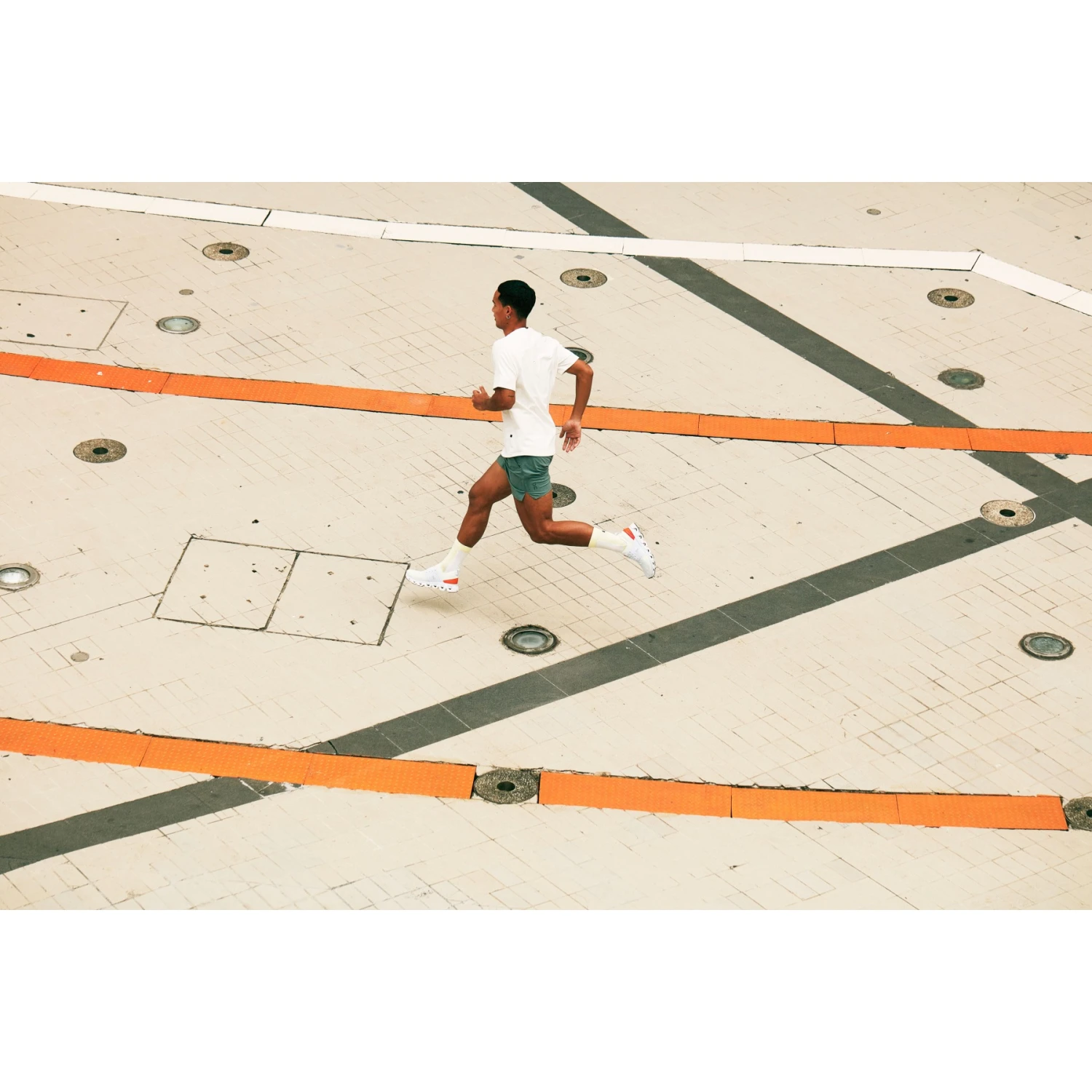 On Running On Cloudswift 3 Running Shoe - Ivory & Flame 12 On Running On Cloudswift 3 Running Shoe - Ivory & Flame - Image 10