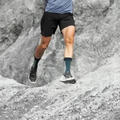 On Running On Cloudultra Trailrunning Shoe - Black & White 17 On Running On Cloudultra Trailrunning Shoe - Black & White -On Running Sales Store on cloudultra running shoe black white 7 952680