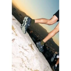 On Running On Cloudventure Trailrunning Shoe - Black & Reseda 17 On Running On Cloudventure Trailrunning Shoe - Black & Reseda -On Running Sales Store on cloudventure running shoe black reseda 3 1028385