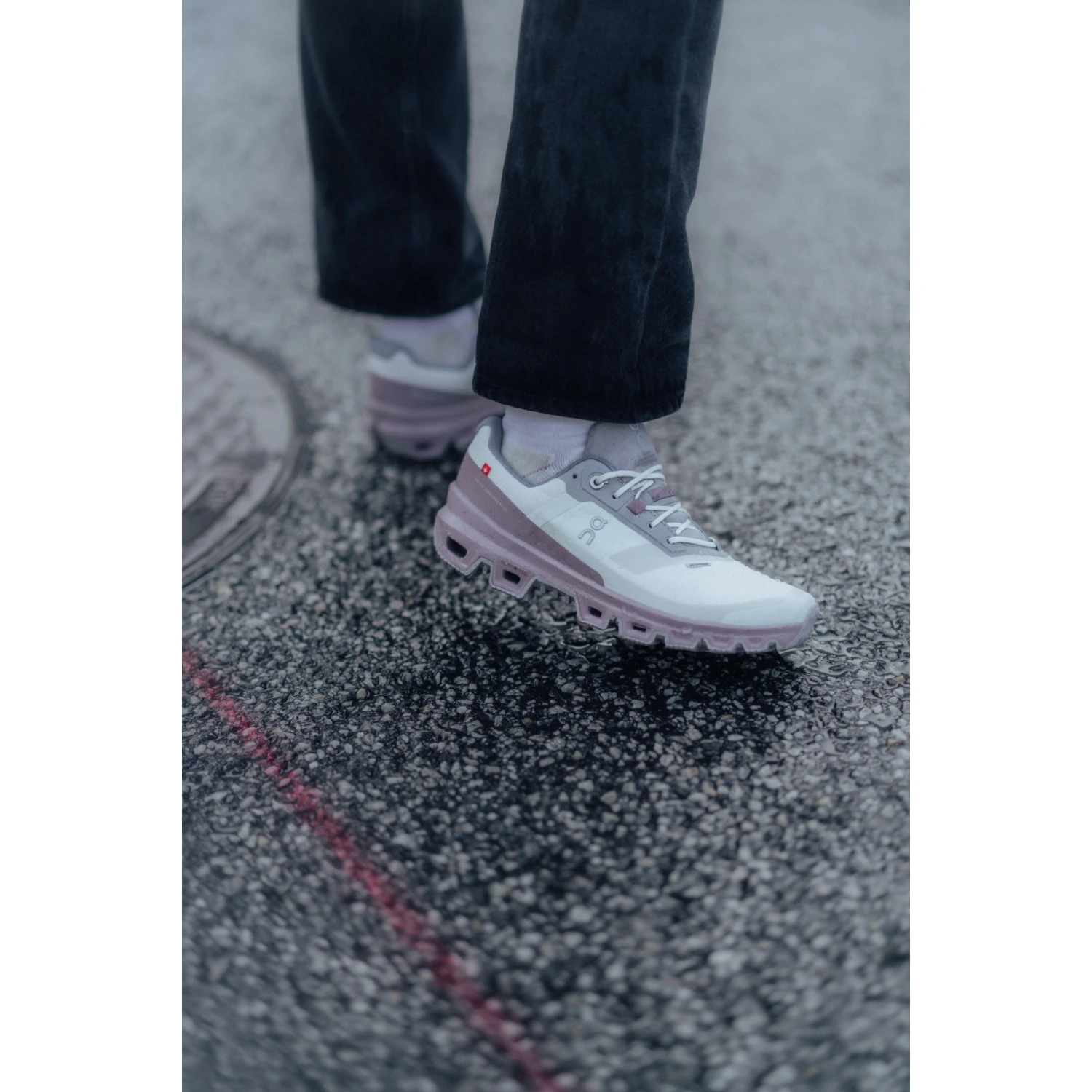 On Running On Cloudventure Waterproof Women Trailrunning Shoe - Ice & Heron 10 On Running On Cloudventure Waterproof Women Trailrunning Shoe - Ice & Heron - Image 8