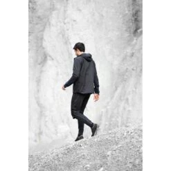 On Running On Insulator Jacket - Black & Navy -On Running Sales Store on insulator jacket black navy 13 949981