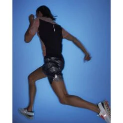 On Running On Lightweight Shorts Lumos - Black -On Running Sales Store on lightweight shorts lumos black 4 1554810