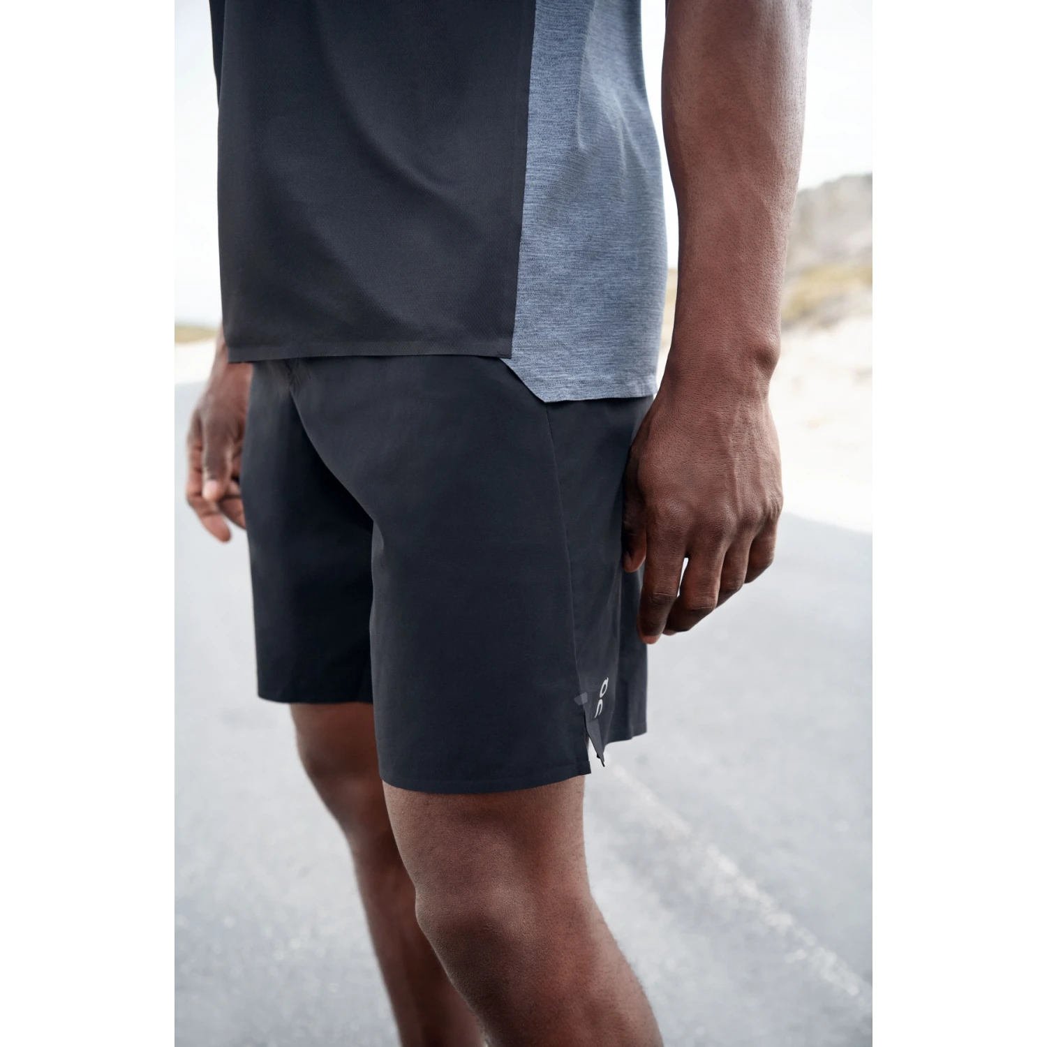 On Running On Hybrid Shorts Men - Black 15 On Running On Hybrid Shorts Men - Black - Image 13