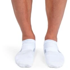 On Running On Ultralight Low Sock - White & Black -On Running Sales Store on running ultralight low sock white black 3 1263789