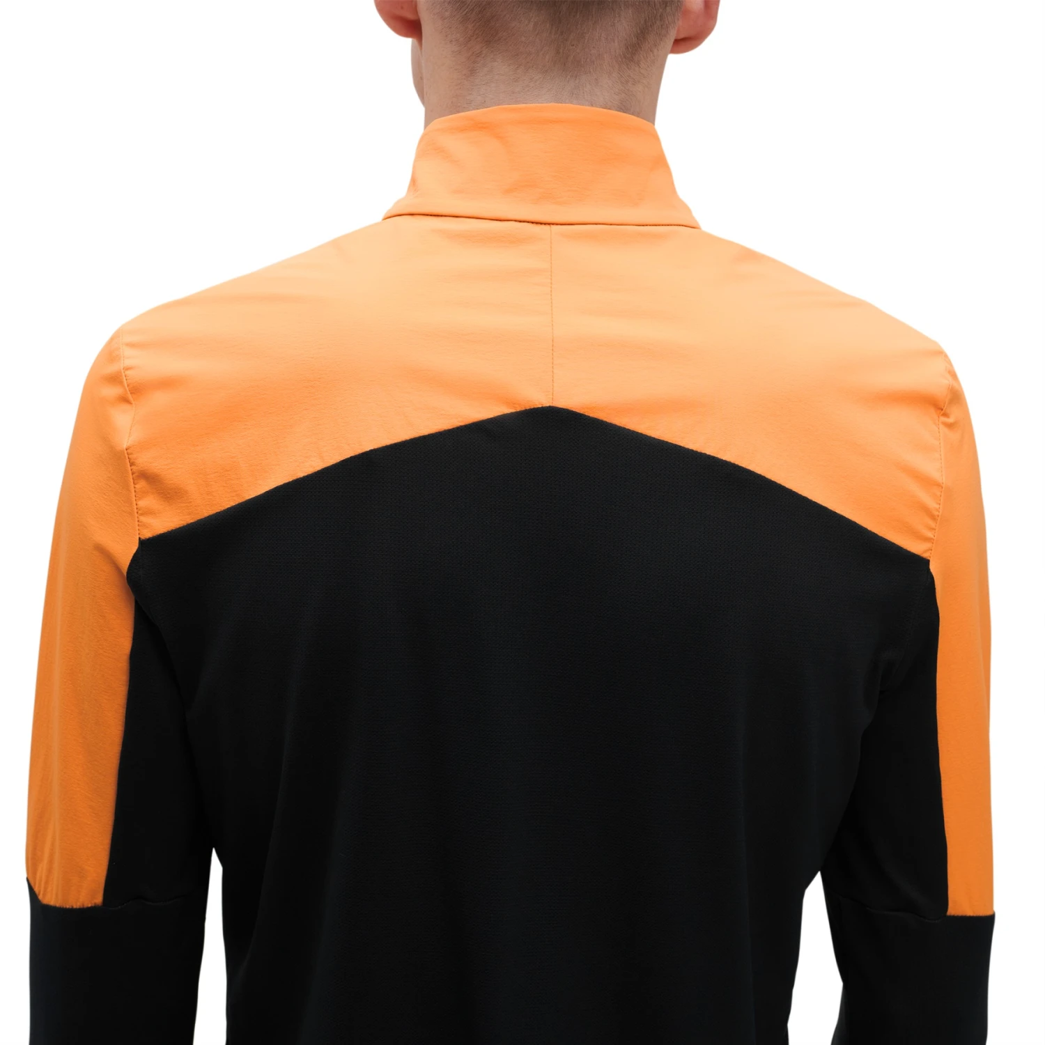On Running On Trail Breaker Long Sleeve Running Shirt - Mango & Black 7 On Running On Trail Breaker Long Sleeve Running Shirt - Mango & Black - Image 5