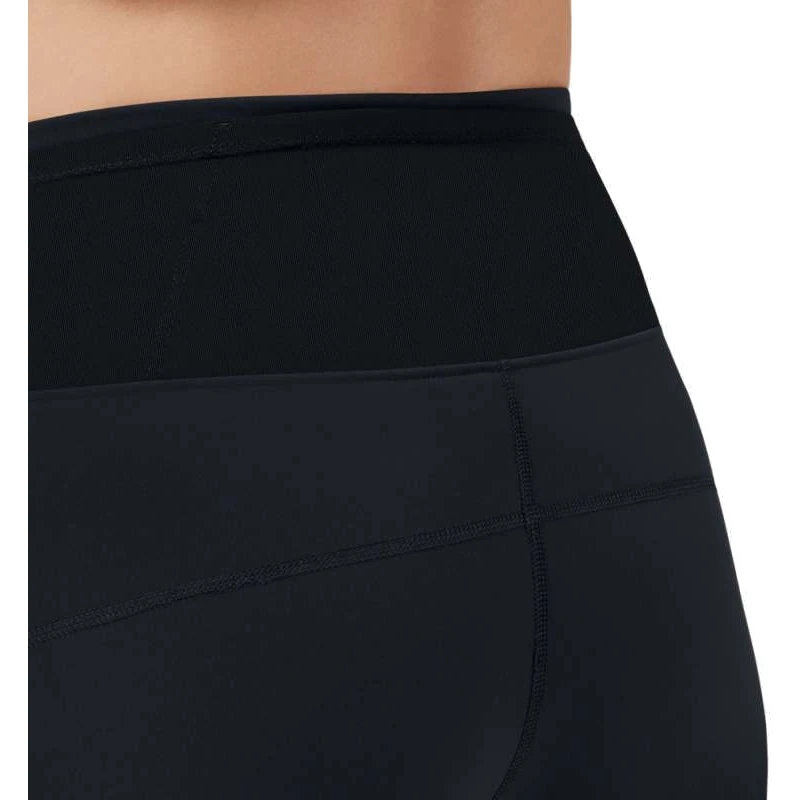 On Running On Trail Tights Women - Black 5 On Running On Trail Tights Women - Black - Image 3