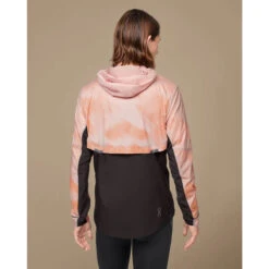 On Running On Weather Jacket Lumos - Woodrose & Black 11 On Running On Weather Jacket Lumos - Woodrose & Black -On Running Sales Store on weather lumos laufjacke woodrose 4 1558293